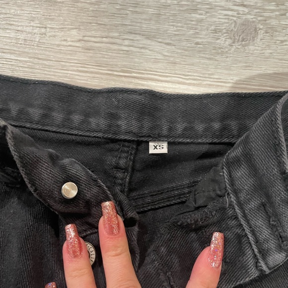 Black distressed high waisted shorts - Picture 2 of 3